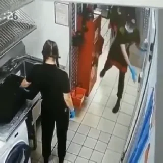 🕺