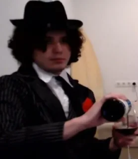 🍷
