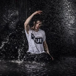 💦