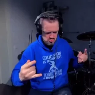 🤘