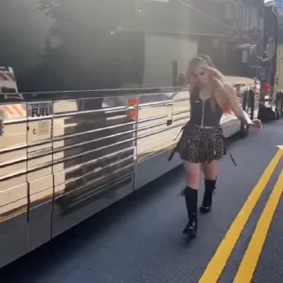 😏