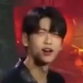 🤨