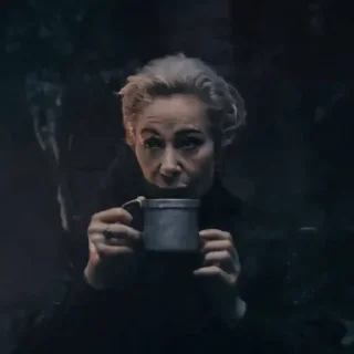 😐