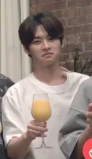 🍷