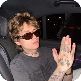 🫥