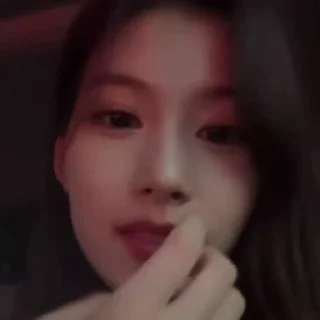 👀