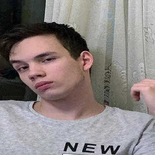 😼