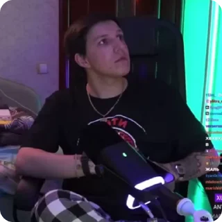 👀