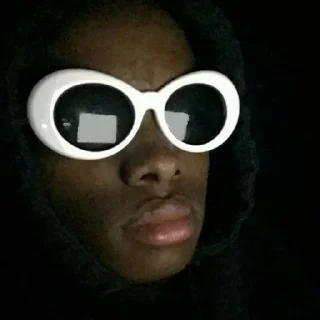 😐