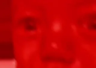 👹
