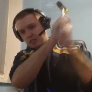 🔨