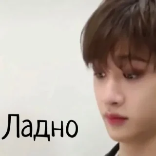 🗿
