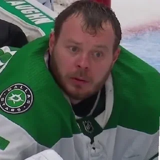 😮