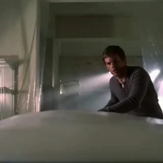 🥸