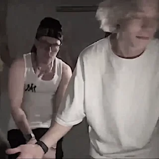 🕺