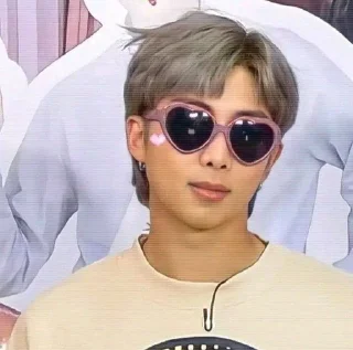 😎