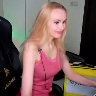 😁