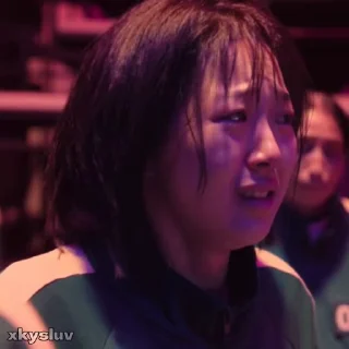 😭