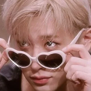 😎