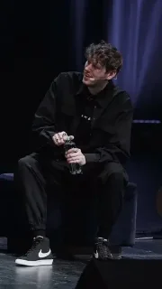 😂