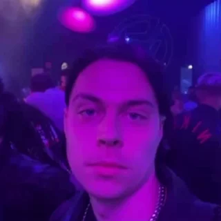 🤘