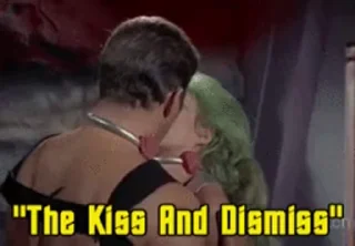 💋
