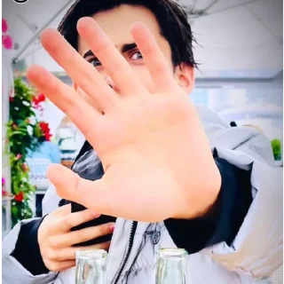🙈