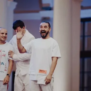 👋