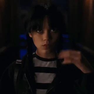 😐