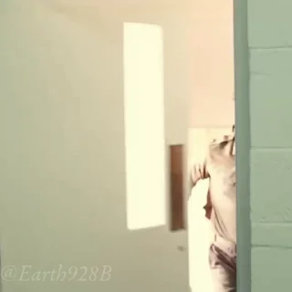 😡