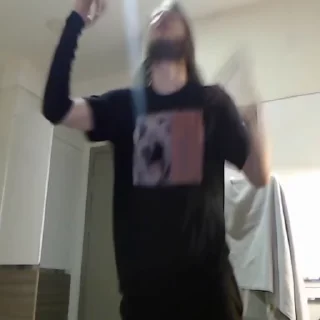 🕺