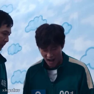 😡