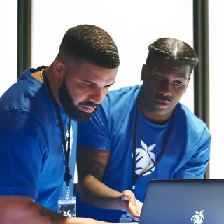 😮