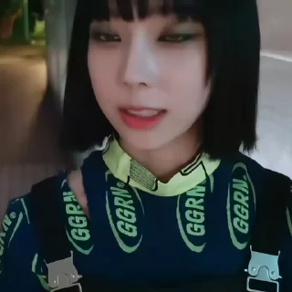 💋