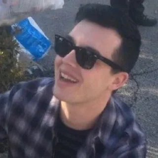 💣
