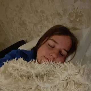 😴