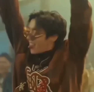 🕺