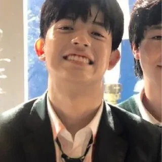 😀
