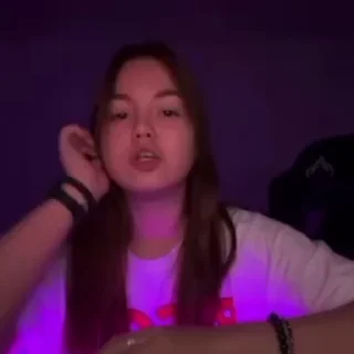 😔