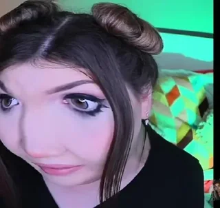🤨