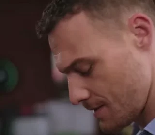 👀