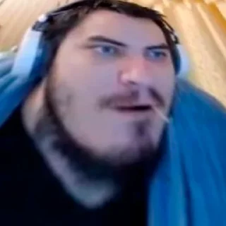 😳