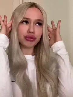 💋