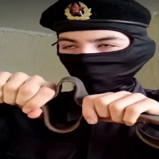 😏