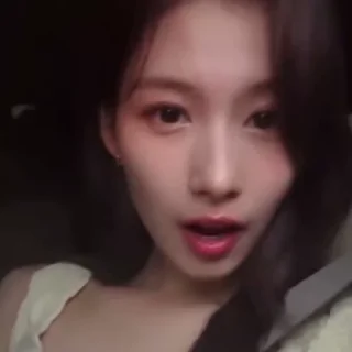 👀