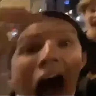 😱