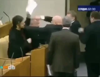 👊