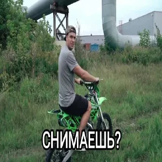 📹