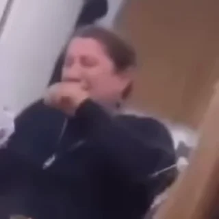 😂