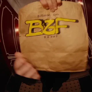 🤨